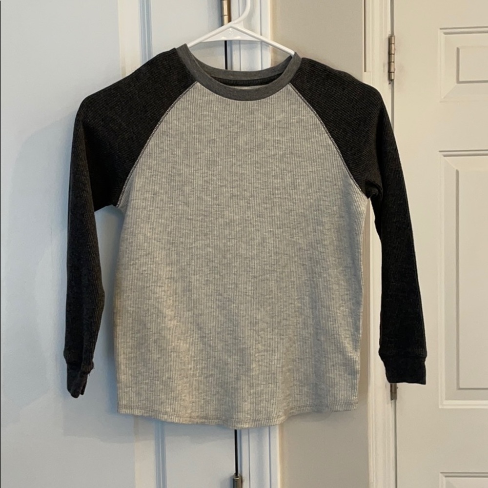 Boy’s Old Navy Size 8 Long Sleeve Waffle Knit
